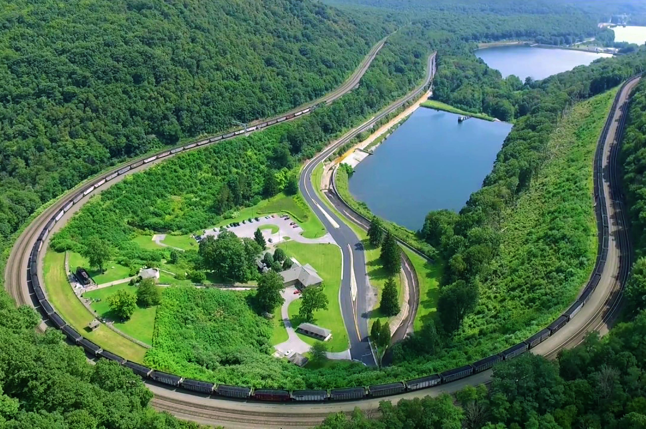 Horseshoe Curve